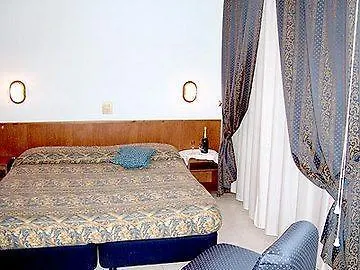 Europa 3*